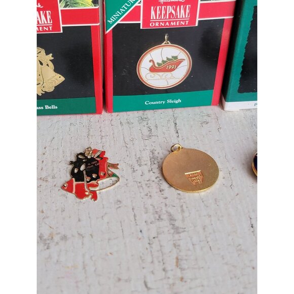 Hallmark miniature snowflake sleigh bells ornament Xmas set - Picture 5 of 6